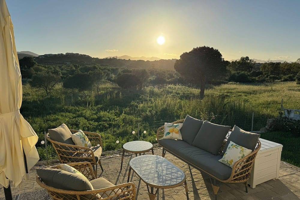 Casa Mareluna - mit Pool und in Strandnähe in Baia Sant'Anna, Olbia-Tempio