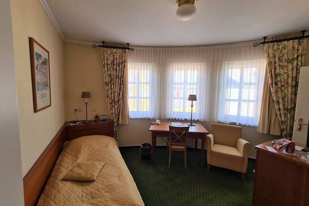 Einzelzimmer - Hotel zur Post Waldbreitbach in Waldbreitbach, Rheinland-Pfalz