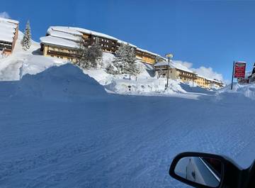 Gîte pour 3 personnes, avec jardin et vue ainsi que sauna et piscine dans Passo Del Tonale