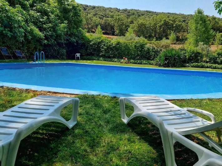 Casa rural para 2 personas, con Terraza además de Jardín y Piscina en Robledo - 3