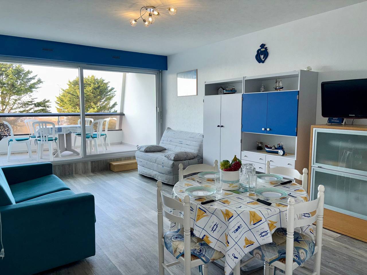 Studio entier, Studio charmant face mer à Saint-Jean-de-Monts avec parking privé in Saint-Jean-de-Monts, Vendée