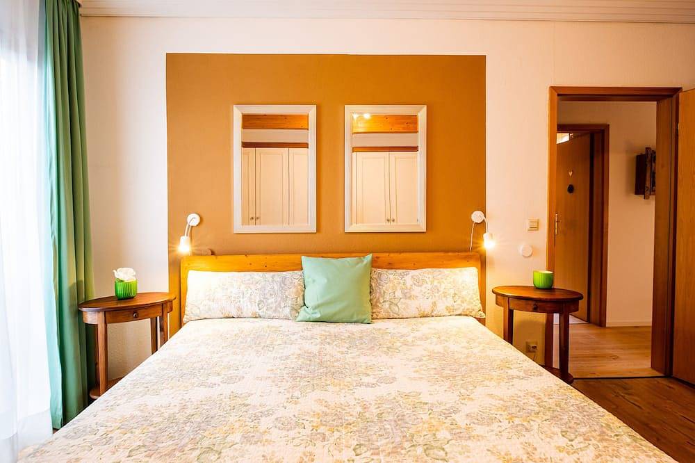 Ganze Wohnung, Gemütliche Ferienwohnung Aurelia im oberbayrischen Alpenvorland in Wessobrunn, Romantische Straße