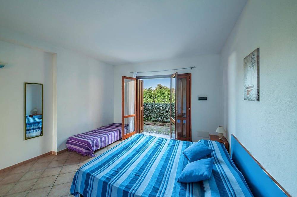 Entire apartment, 2 bedroom nice apartment in San Teodoro Ot in San Teodoro, Olbia-Tempio