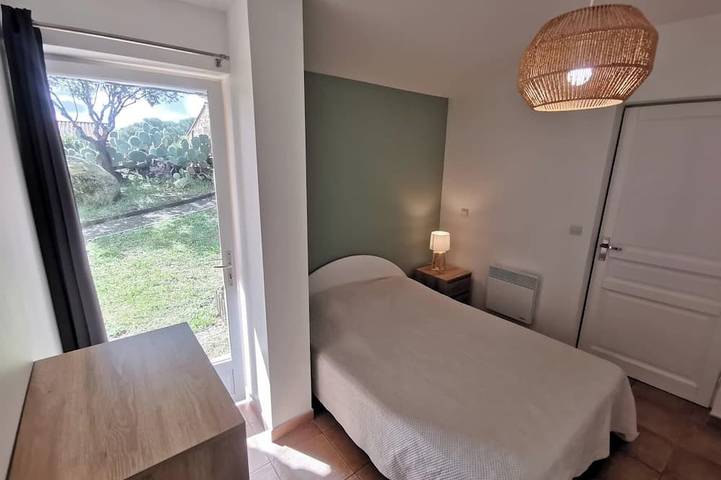 Location de vacances pour 4 personnes, avec piscine ainsi que terrasse et jardin à Serra-di-Ferro - 3