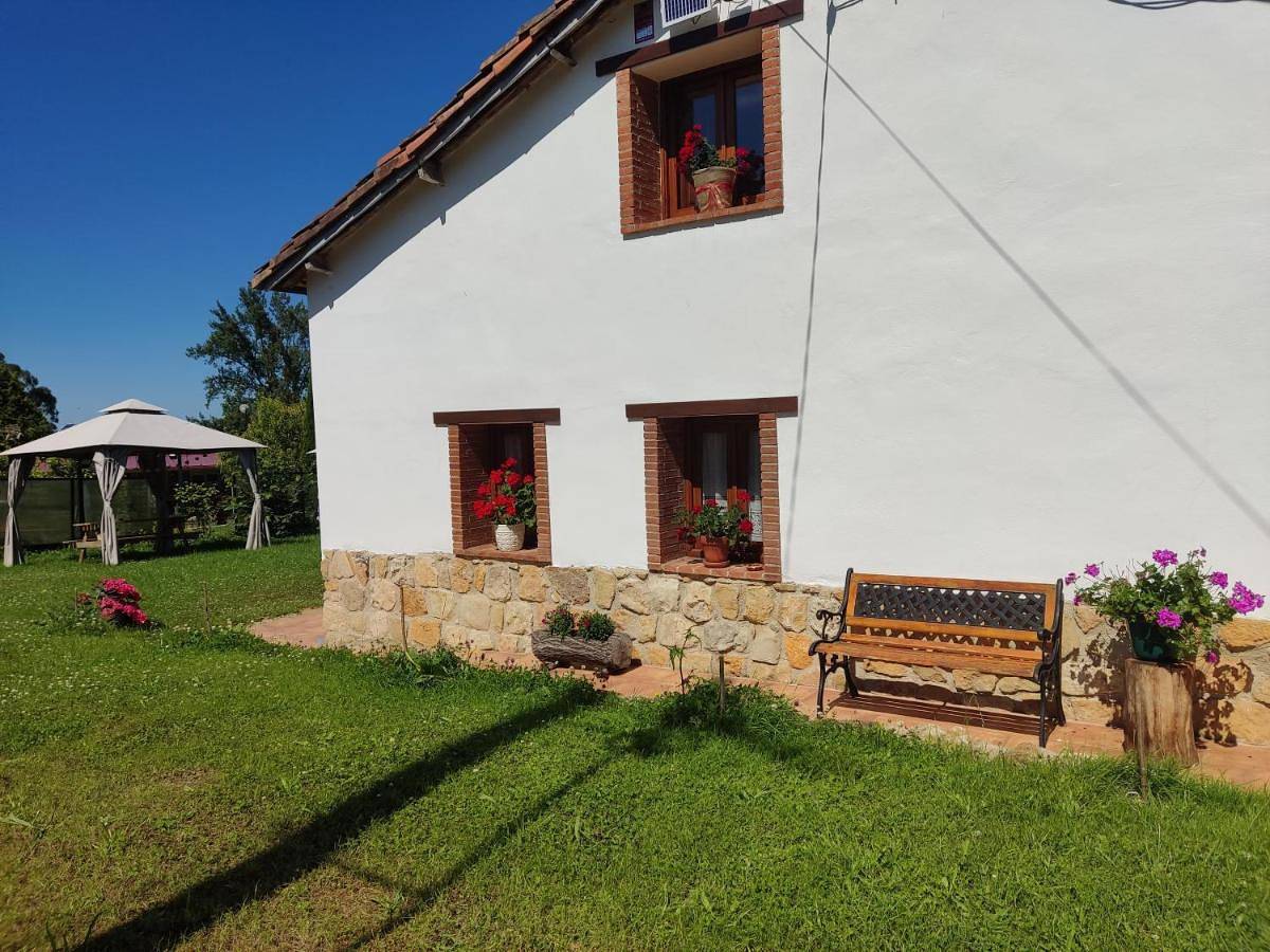 Two-Bedroom House in Oviedo, Cordillera Cantábrica