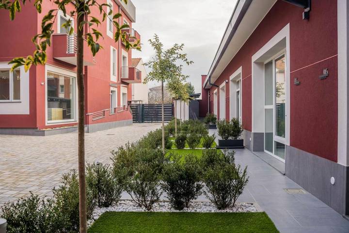 Ferienhaus für 2 Personen, mit Balkon und Terrasse sowie Garten
