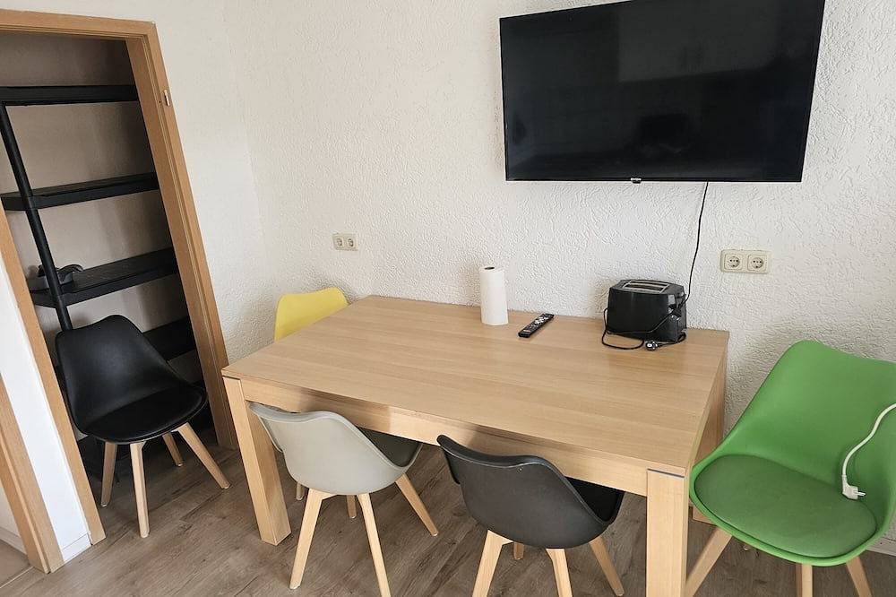 Ganze Wohnung, Ferienwohnung/App. für 3 Gäste mit 80m² in Leuna in Leuna, Saale-Unstrut