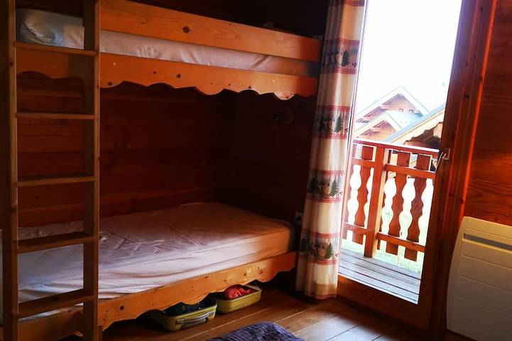 Chalet \"La Datcha\" sleeps 12 on skis with Wifi in La Toussuire, Fontcouverte-la-Toussuire