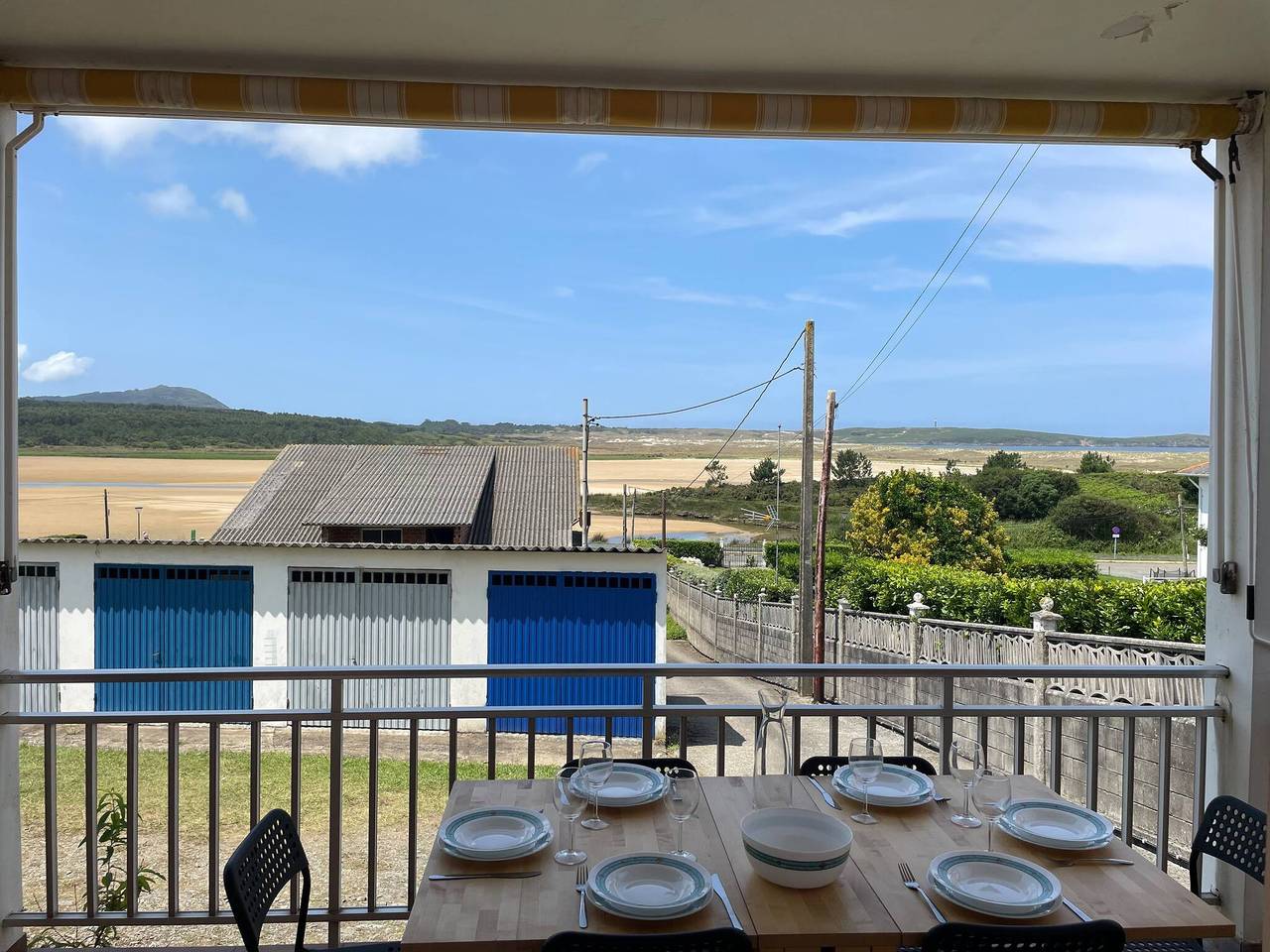 Ganze Wohnung, Terrasse und einzigartige Sonnenuntergänge in Valdoviño, Costa de Galicia