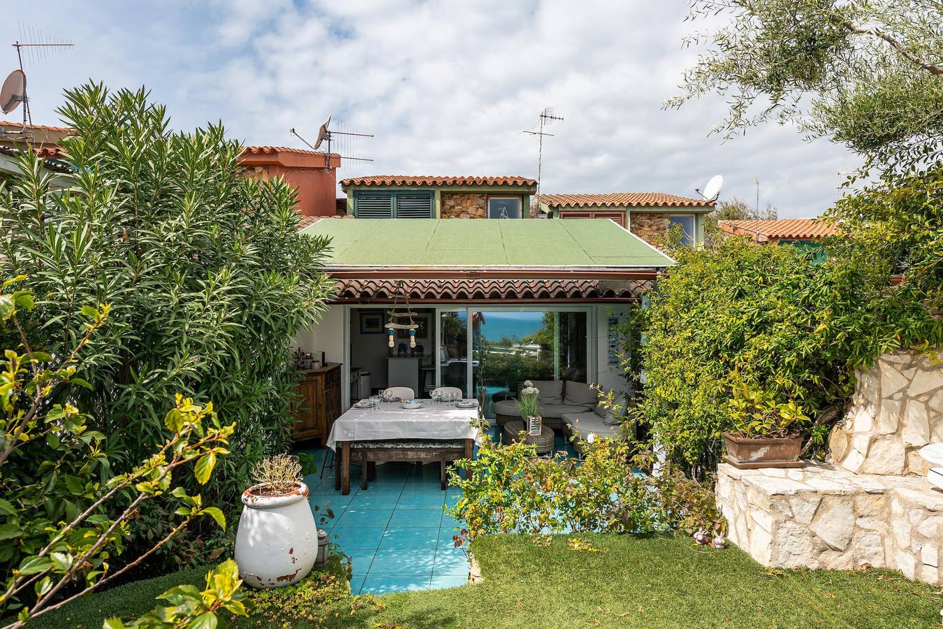 Holiday Home 'Nanocasa' near the beach with Pool, Terrace & Wi-Fi in Simius, Villasimius