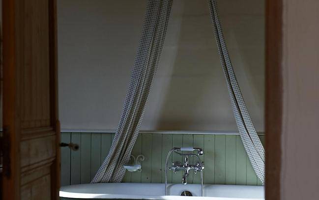 Chambre d’hôte pour 2 personnes, avec vue ainsi que piscine et jardin à Calvignac - 3