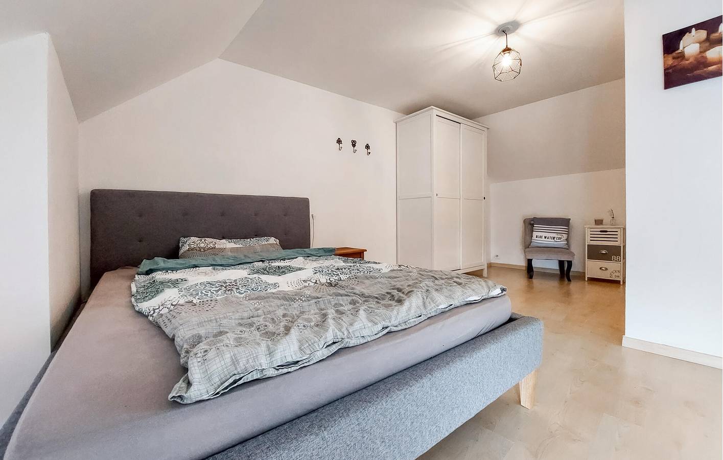 Acogedor apartamento con terraza ajardinada y aparcamiento in Melrand, Pontivy region