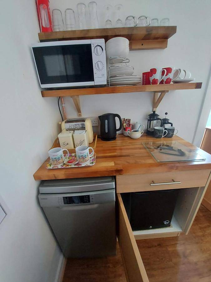 Small Double Room with Garden View in Axminster, West Dorset Heritage Coast