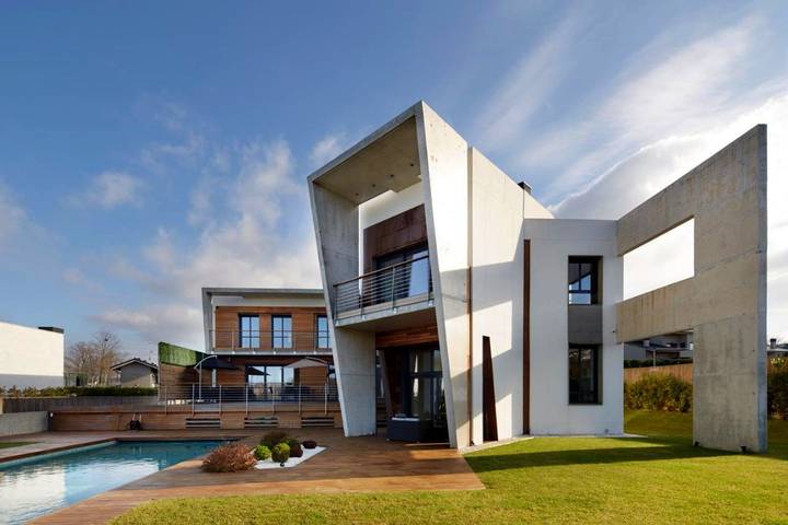 Casa rural para 8 personas, con piscina además de vistas y jardín en San Sebastián - 2