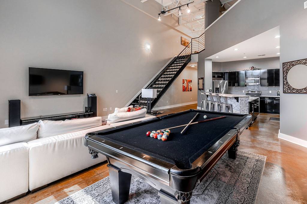 Ganze Wohnung, Upscale Loft Walking Distance to Bank Of America Stadium in Charlotte, Mecklenburg County