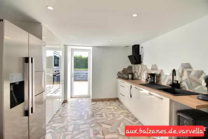 Location de vacances pour 8 personnes, avec jardin à Ploudaniel - 3