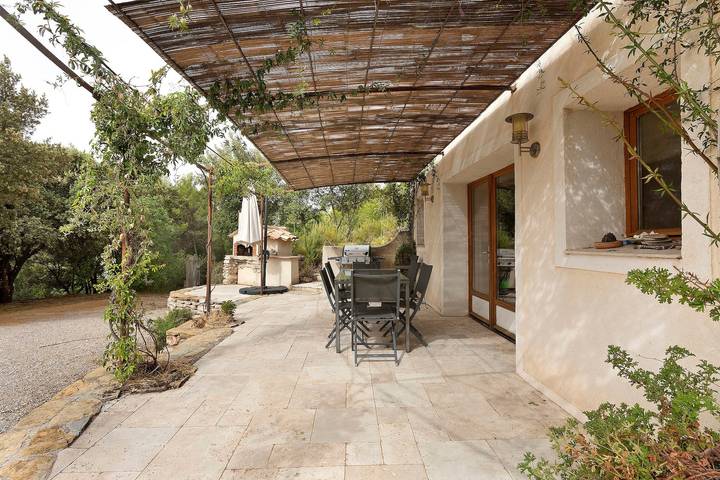 Casa vacanze "House Pool Out in The Wilds" con piscina condivisa e Wi-Fi in Salernes, Draguignan e dintorni
