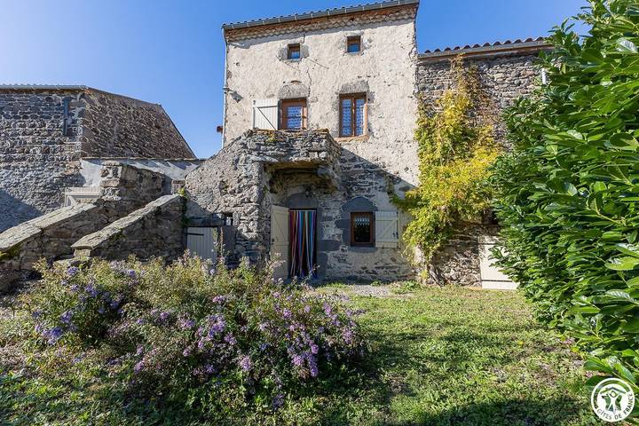 Gîte pour 4 personnes, avec Terrasse et Jardin