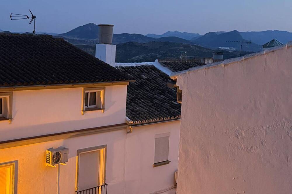 Beautiful Cottage with patio in Olvera, Andalucia in Olvera, White Villages