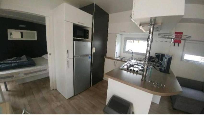 Maison d’hôte pour 5 personnes, avec jardin et piscine, adapté aux familles à Saint-Julien-en-Born - 4