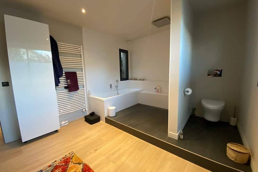 Maison d Architecte à Proximité du Centre Ville in Bruges (Gironde), Bordeaux region