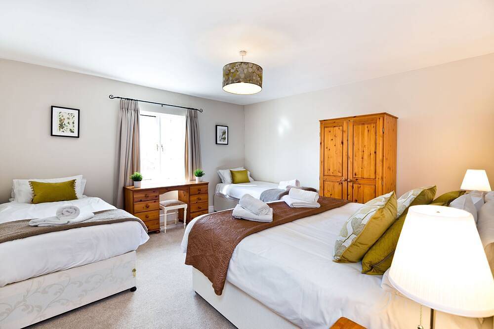 Entire apartment, The Farmhouse | Near Carsington Reservoir in Brassington, Derbyshire