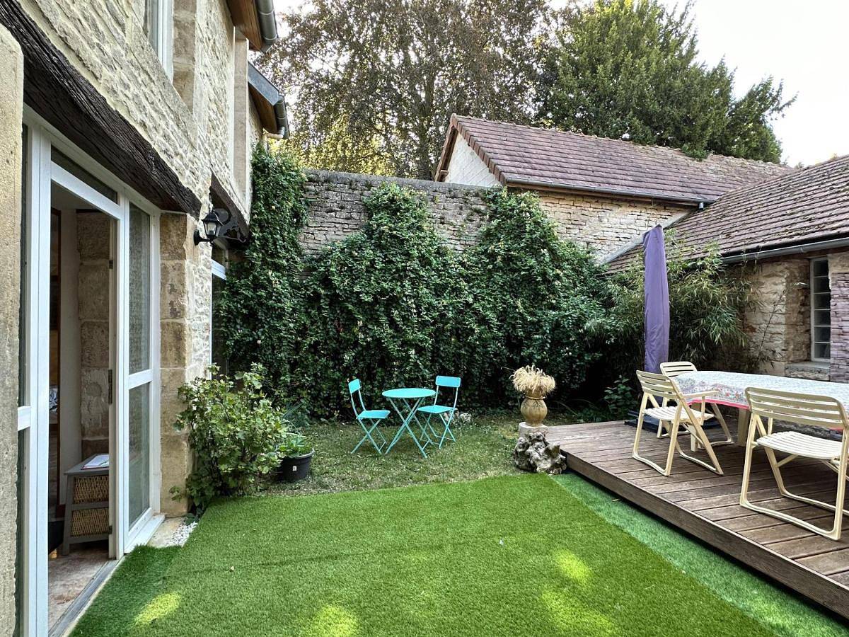 Holiday Home in Saint-Seine-l'Abbaye, Région de Dijon