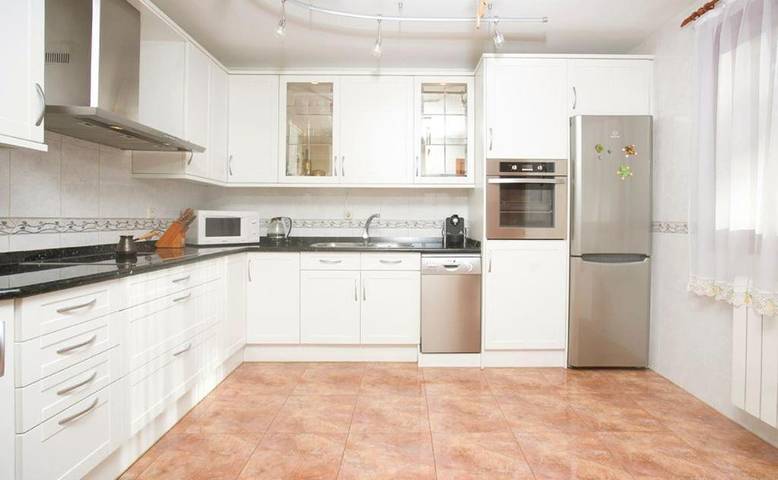 Location de vacances pour 7 personnes, avec jardin et vue à Lesaka - 4