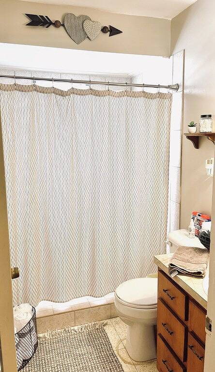 Enjoy a cozy holiday getaway in our peaceful rural home. in Lake Texoma