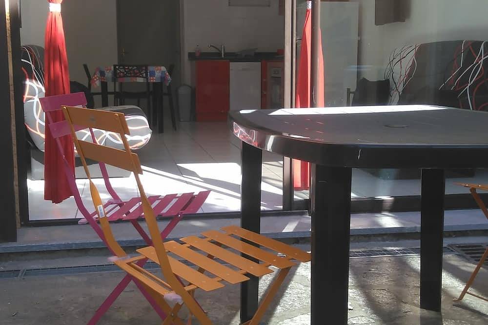 Appartamento intero, Santa Lucia, Alloggio 358 in Santa Lucia di Moriani, Corte e dintorni