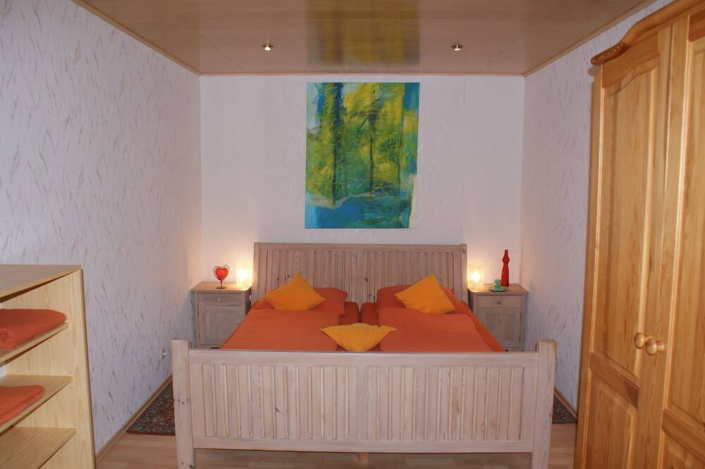 Ganze Wohnung, Ferienwohnung  \"Lyhsi 2-4 P/Gemeinschaftsbalkon//Sauna  64 m² in Fehrenbach, Masserberg