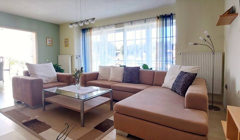 Ganze Ferienwohnung, Helle, lichtdurchflutete Ferienwohnung im Herzen des Bayerischen Waldes, Nationalparknähe in Rinchnach, Ostbayern