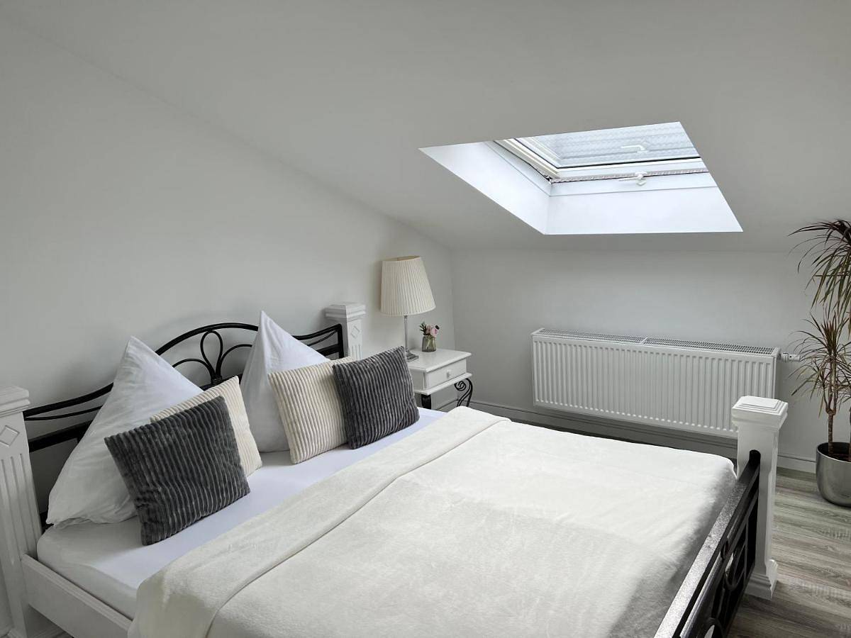 Ganze Wohnung, Apartment with Shower in Durlach, Karlsruhe