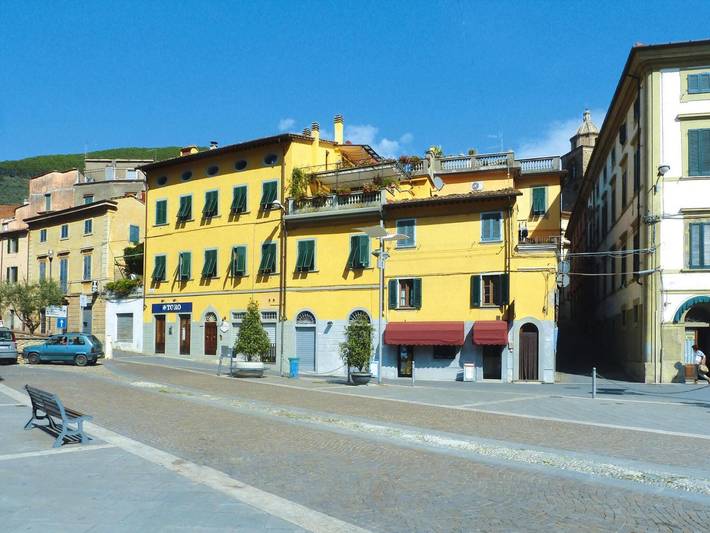 Agriturismo per 2 persone, con Piscina a Buti