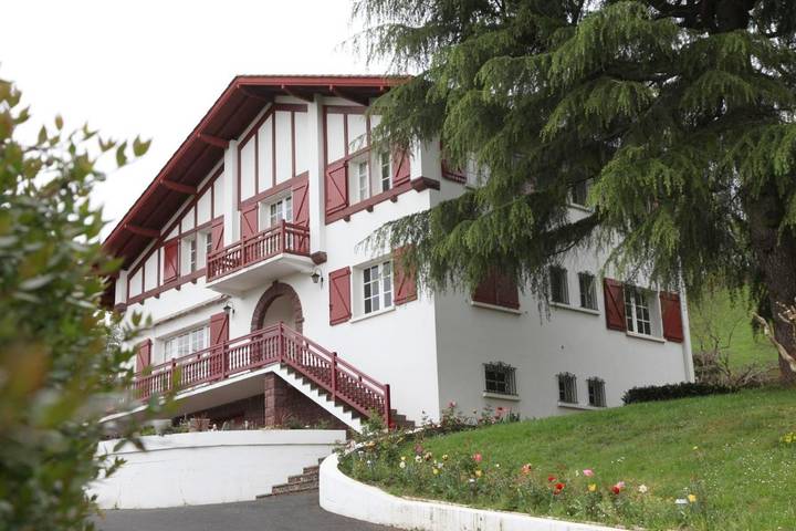 Chambre d’hôte pour 2 personnes, avec jardin ainsi que vue et terrasse à Saint-Jean-Pied-de-Port - 2