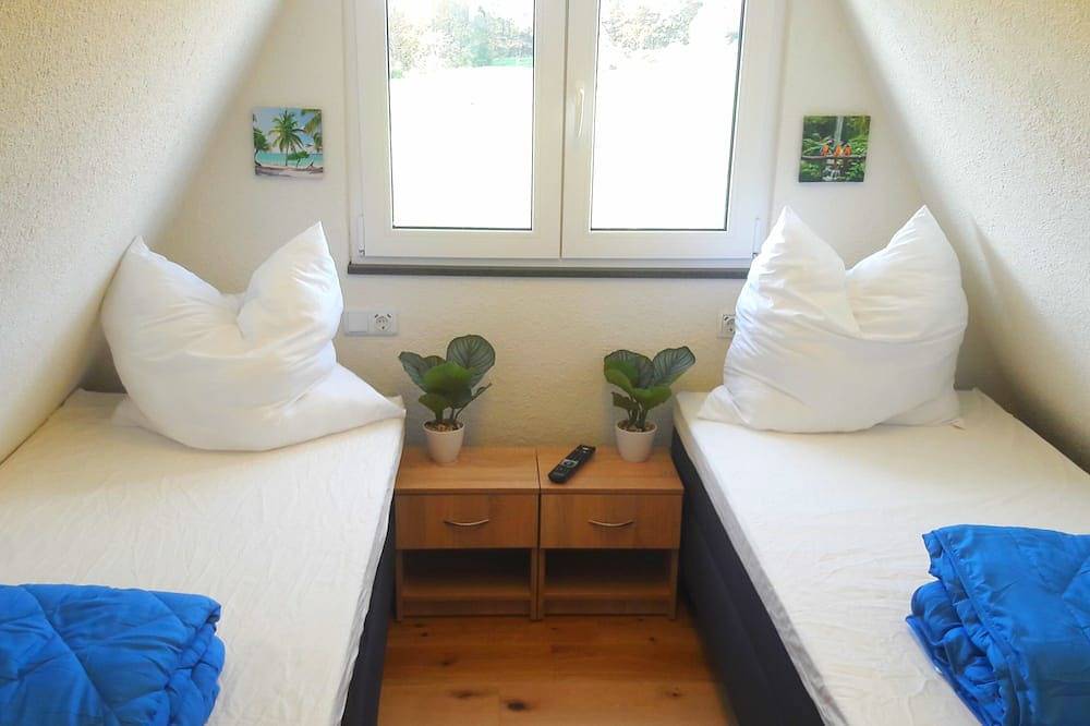 Ferienhaus 'Dem Himmel so nah' mit 5 Schlafzimmern, 2 Badezimmer, 3xwc, Garten in Reichshof, Oberbergischer Kreis