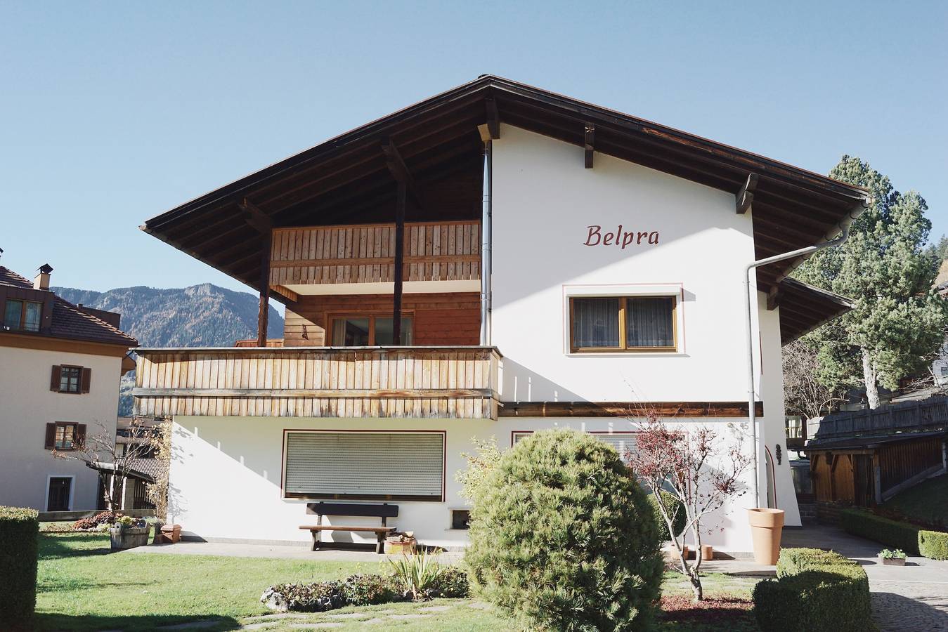 Appartamento intero, Appartamento '4' con vista sulle montagne, giardino in comune e Wi-Fi in Ortisei, Dolomiti Superski