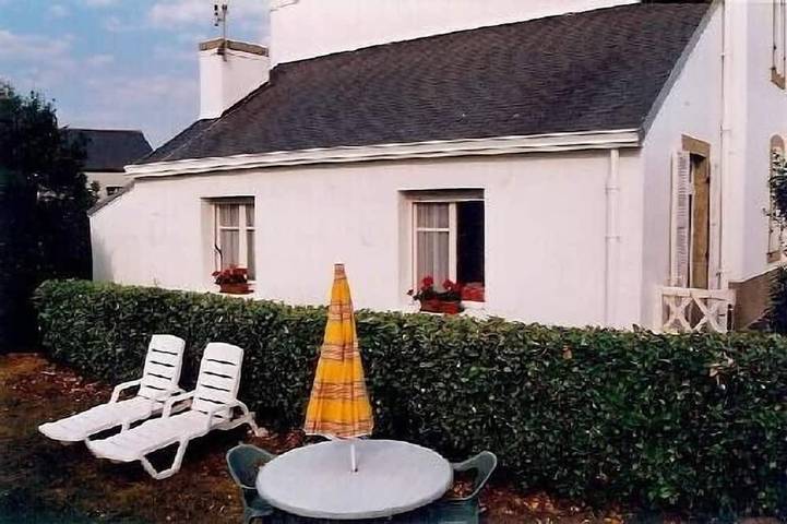 Maison de vacances pour 2 personnes, avec jardin à Plomodiern