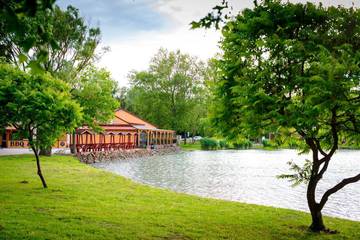 Camping für 4 Personen, mit Terrasse und Ausblick in Ungarn