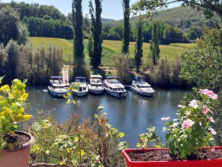 Location de vacances pour 6 personnes, avec jardin et vue à Lamagdelaine