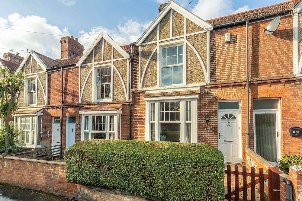 Plum Cottage, Overstrand, Norfolk in Overstrand, Norfolk Coast
