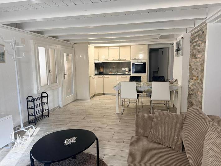 Gîte pour 8 personnes, avec Balcon ainsi que Terrasse et Vue à Wimmis