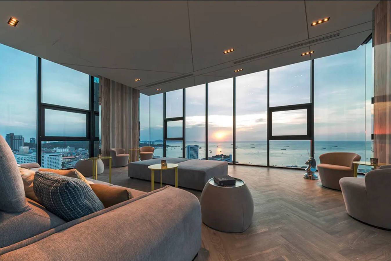 Holiday Letting for 4 People in Pattaya, Chon Buri Province