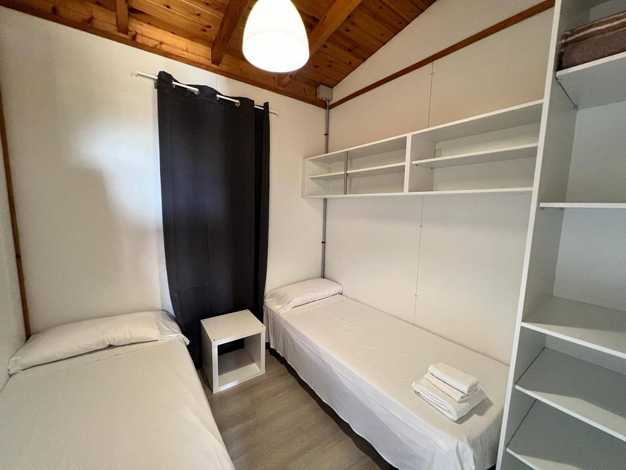 Feriendorf Els Pins Bungalow Comfort für 5 Personen in Malgrat de Mar, Costa del Maresme