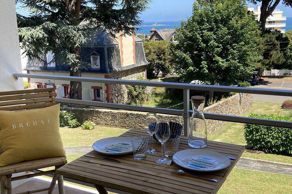 Apartamento entero, Beautiful sea view apartment 300 m from the beach in Saint-Quay-Portrieux, Côte de Goëlo