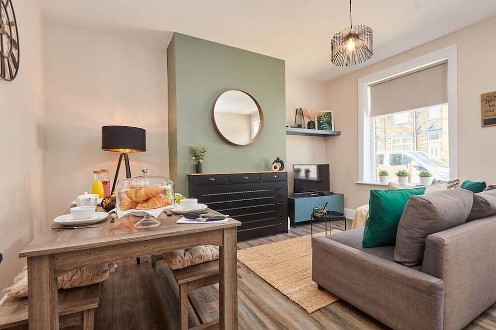 10%Off| 3 Nights | Leeds | Bradford | Free Parking in Bradford, Westliches Yorkshire