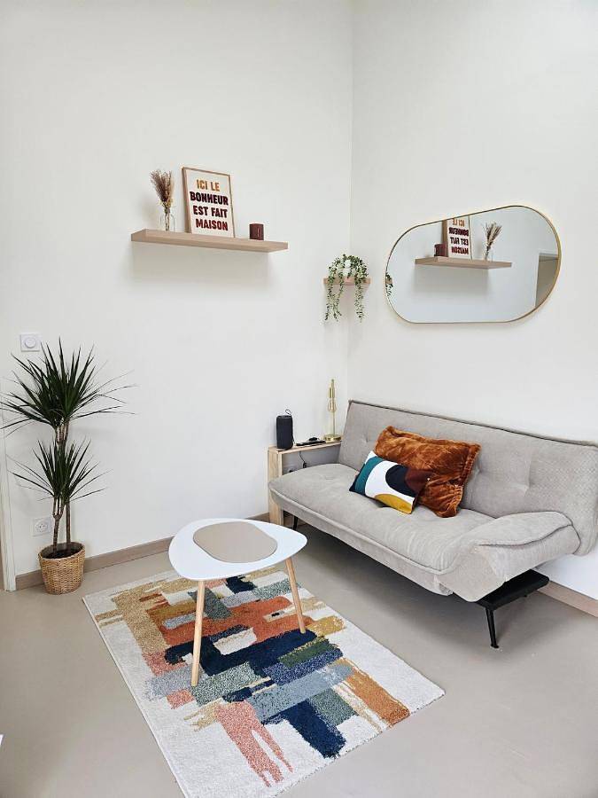 Gîte pour 2 personnes, avec jardin à Lahonce