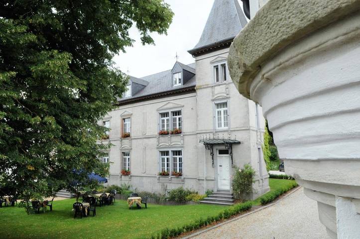 Hôtel pour 2 personnes, avec terrasse et jardin, animaux acceptés à Fauvillers