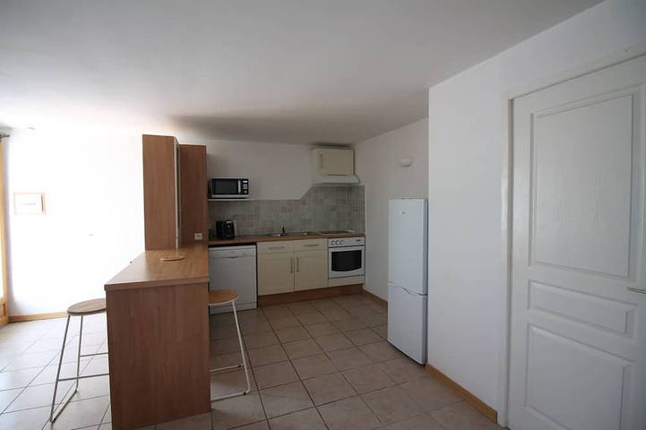 Appartement de vacances pour 2 personnes, avec balcon ainsi que piscine et jardin