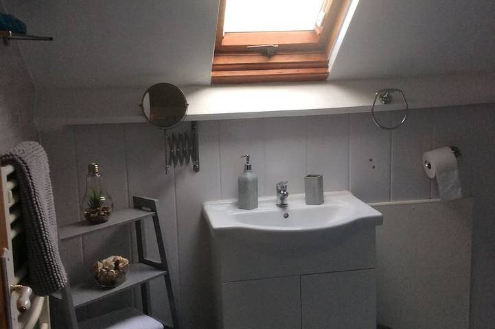 Appartement entier, Superior Studio Apartment To Sleep 1-2 in Saint-Mayeux, Cotes-d'Armor
